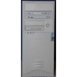 PC Pentium III използва Linux